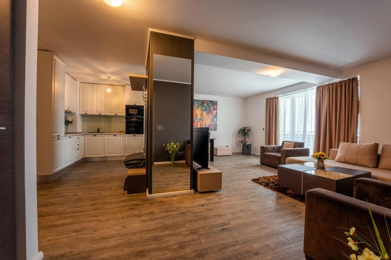 Silver Mountain - Ana's Apartment