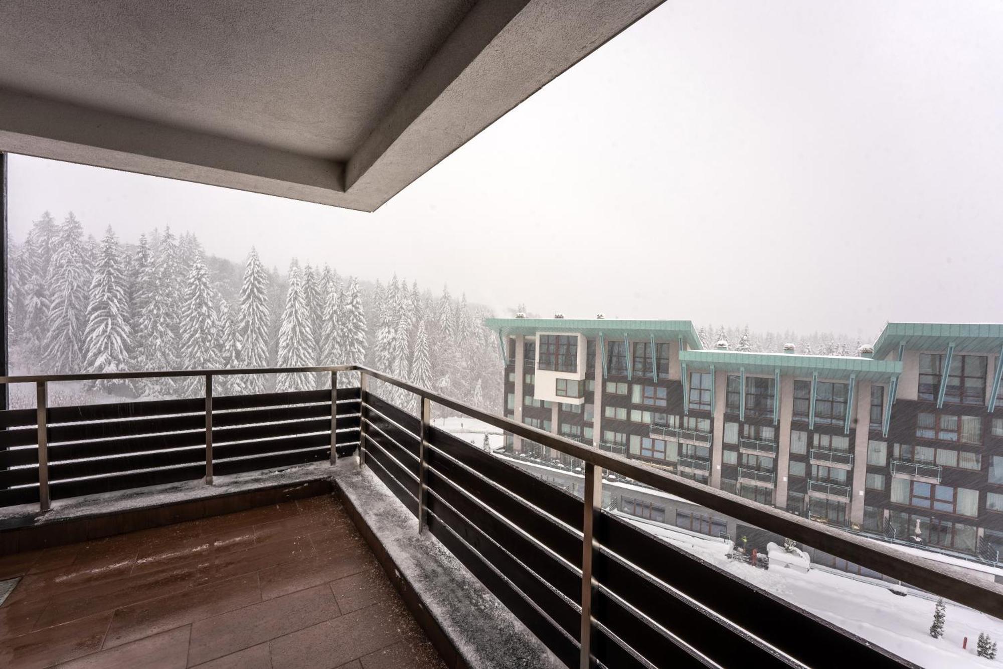 Silver Mountain - Ana's Apartment *